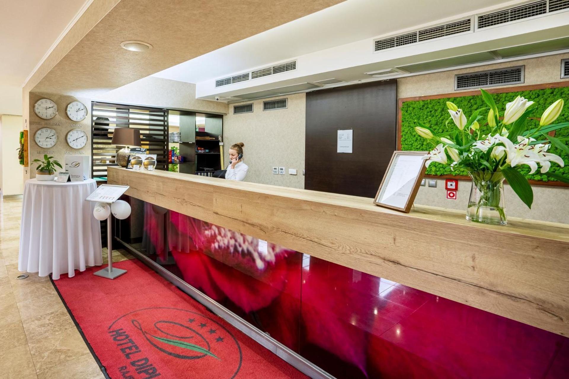 Wellness Hotel Diplomat Rajecké Teplice Dış mekan fotoğraf